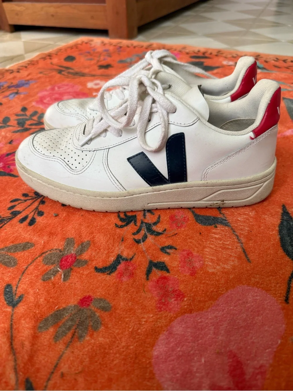 Veja Women’s Sneakers (Red/Blue/Cream)